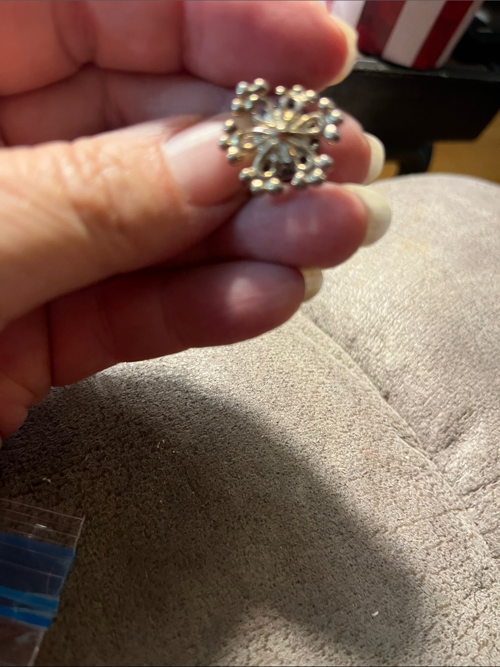 Silver Floral Filigree Women’s brooch- Silver 1886